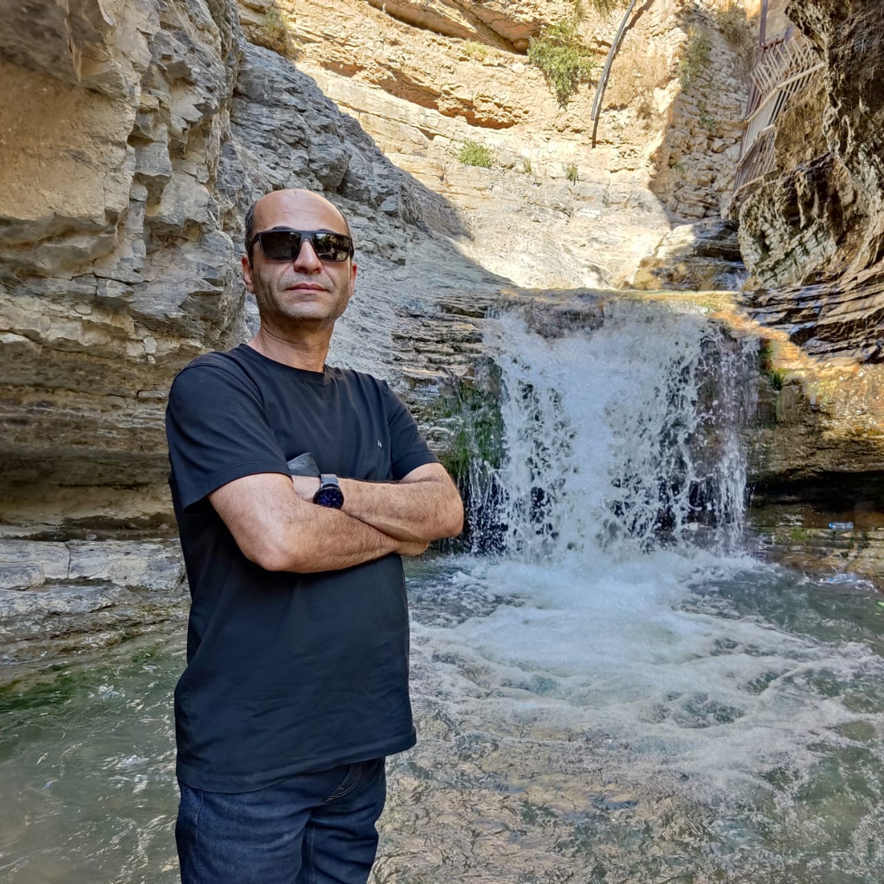 فرشید رسول زاده(مدیر)